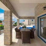 Torre Iii Пореч