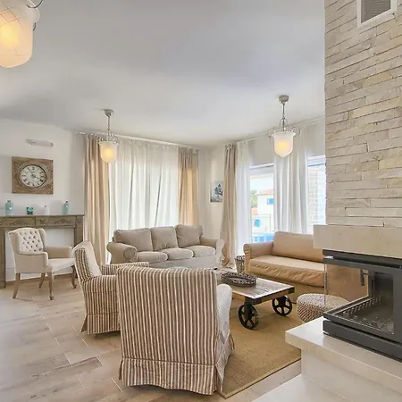 Torre Iii Holiday home *